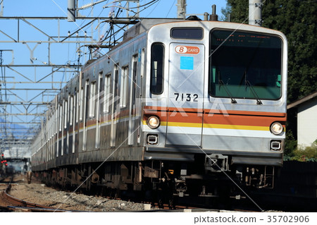 東京地鐵7000系列在西武線上運行 35702906