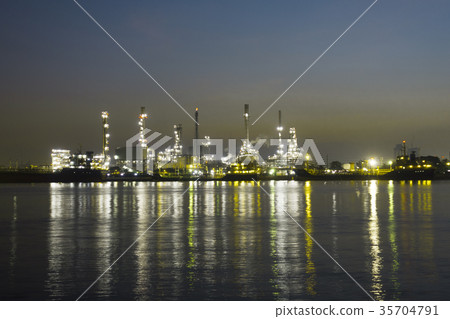 Oil Industry - refinery factory Oil Industry - refinery factory 35704791