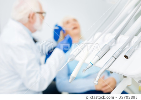 Set of professional dental instruments 35705893
