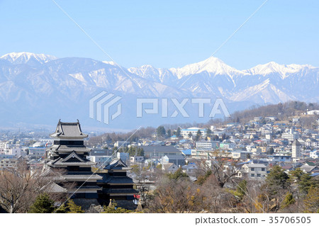 Matsumoto City Winter Matsumoto Castle and Northern Alps 35706505
