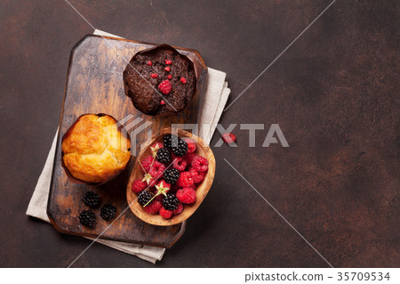 Muffins with berries Muffins with berries 35709534