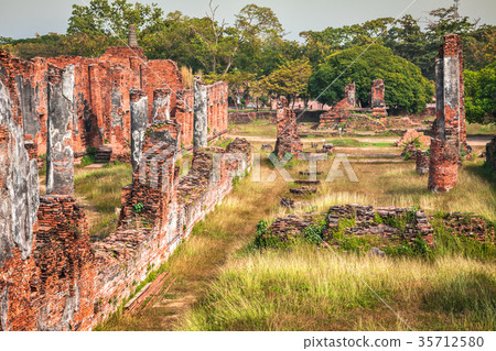 Old Temple of Ayuthaya, Thailand 35712580