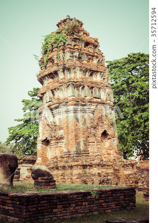 Old Temple of Ayuthaya, Thailand 35712594