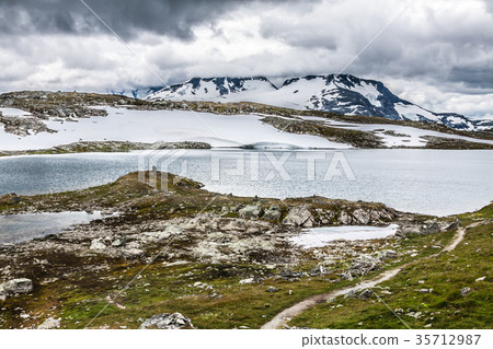 Veobrean glacier seen from Glittertind mountain Veobrean glacier seen from Glittertind mountain 35712987