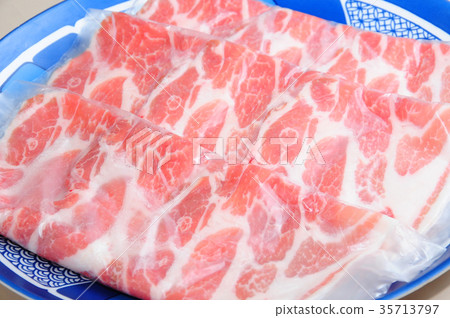 Frozen meat 35713797