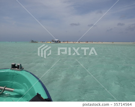 Yurikehama Yurikehama 35714564