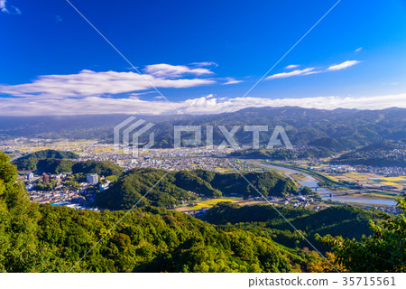 Izu Kunihiro城堡的塔塔平原和卡諾河的流動 Izu Kunihiro城堡的塔塔平原和卡諾河的流動 35715561