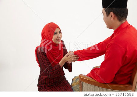 salam or greeting 35715598