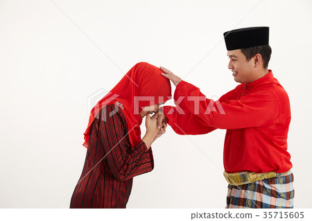 salam or greeting 35715605