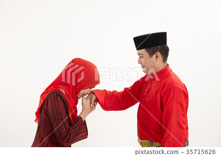 salam or greeting 35715626