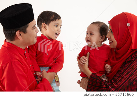 malay family 35715660