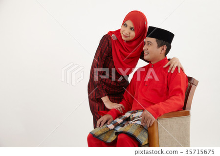 loving malay couple loving malay couple 35715675