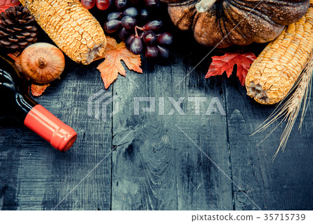 Thanksgiving background, fruit and vegetable Thanksgiving background, fruit and vegetable 35715739