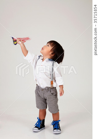boy holding malaysia flag 35715854