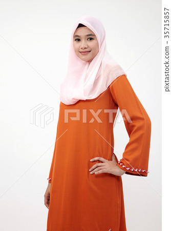 malay girl with tudung 35715857