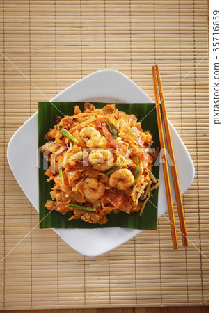 char kuey teow char kuey teow 35716859