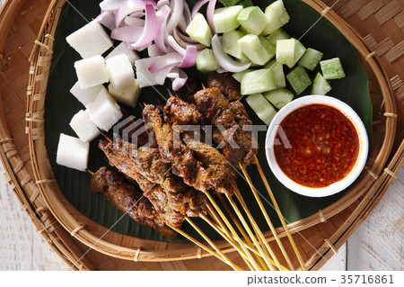 beef satay 35716861