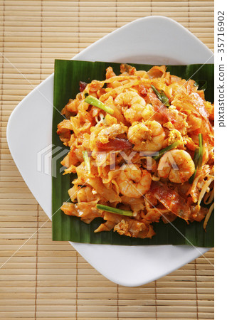 char kuey teow char kuey teow 35716902