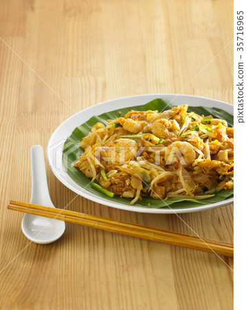 char kuey teow char kuey teow 35716965