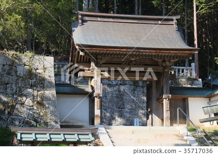 Koyasan northwestern part 2016 3 35717036