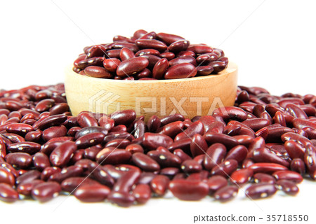 Red bean isolated on white background Red bean isolated on white background 35718550