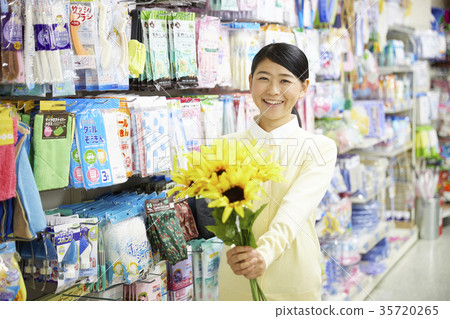100日元店 100日元店 35720265