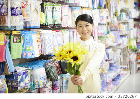 100日元店 100日元店 35720267