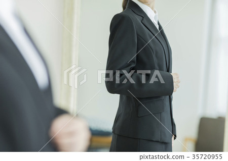 Business woman 35720955