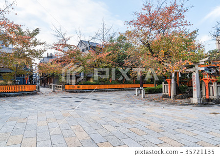 Kyoto Gion Shirakawa 35721135