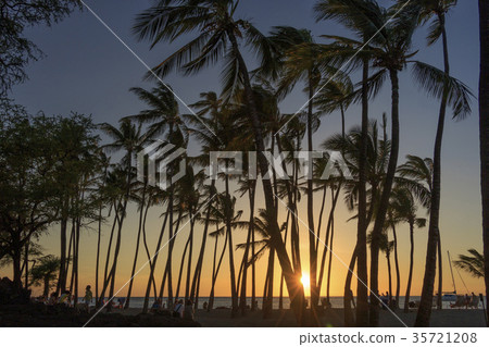 海灣日落 35721208