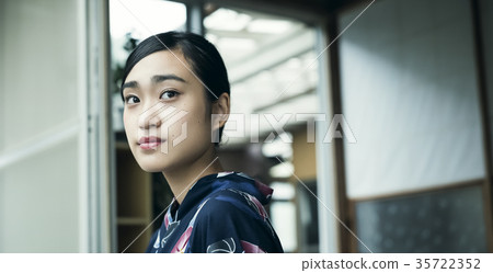 浴衣的女人 浴衣的女人 35722352