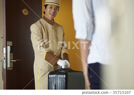 在酒店工作的人 在酒店工作的人 35723107