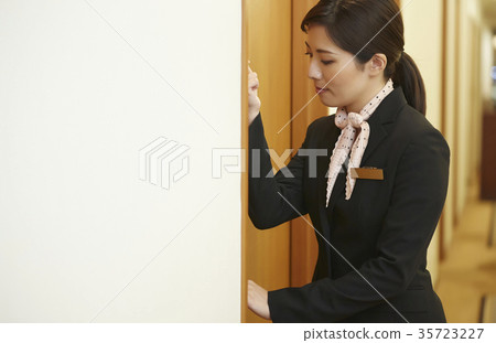 Women who work at a hotel 35723227