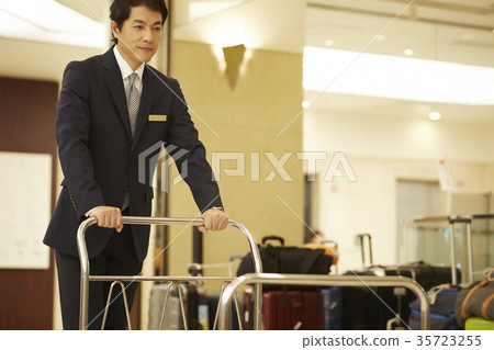 在酒店工作的人 在酒店工作的人 35723255