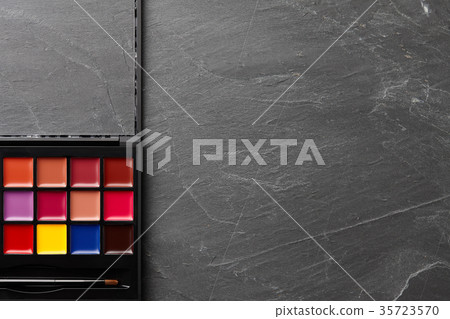 Professional make up palette with different colors 35723570