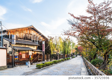 Kyoto Gion Shirakawa 35723936