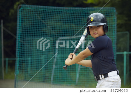男孩棒球擊球手畫象 35724053