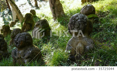 幾個石像 幾個石像 35725044