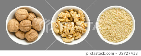 Whole, walnuts, kernel halves and ground walnuts 35727418