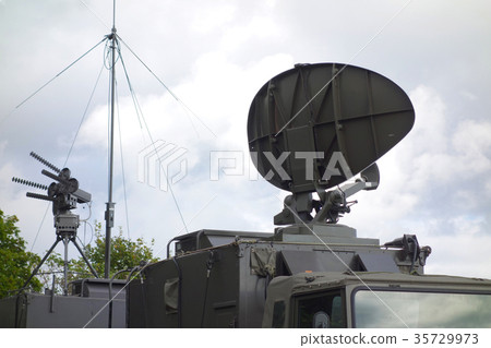 Communication vehicle 35729973