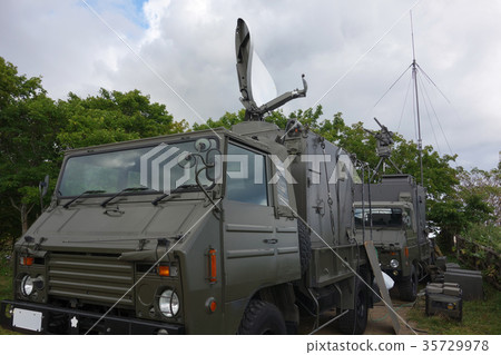 Communication vehicle Communication vehicle 35729978
