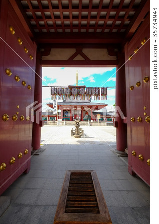Nakamon (Niomon) seen from Shitennoji Nandaimon 35734943
