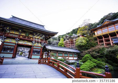 美麗的Yutoku Inari寺廟在佐賀縣 美麗的Yutoku Inari寺廟在佐賀縣 35735186