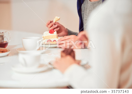 女士茶時間 35737143