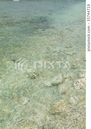 Kuroshima (Taketomi-cho, Okinawa Prefecture) Nakamoto coast 35744719