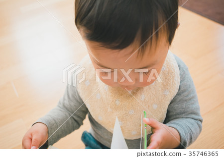 1 year old, little child, toddler 35746365