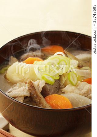 Pork soup 35748695