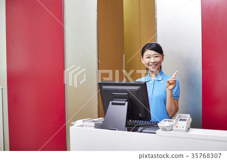 健身房接待 35768307