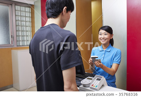 健身房接待 35768316