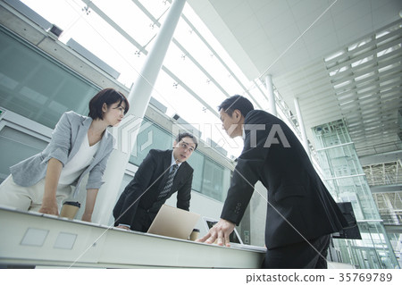 Global Business Scene_Conference 35769789